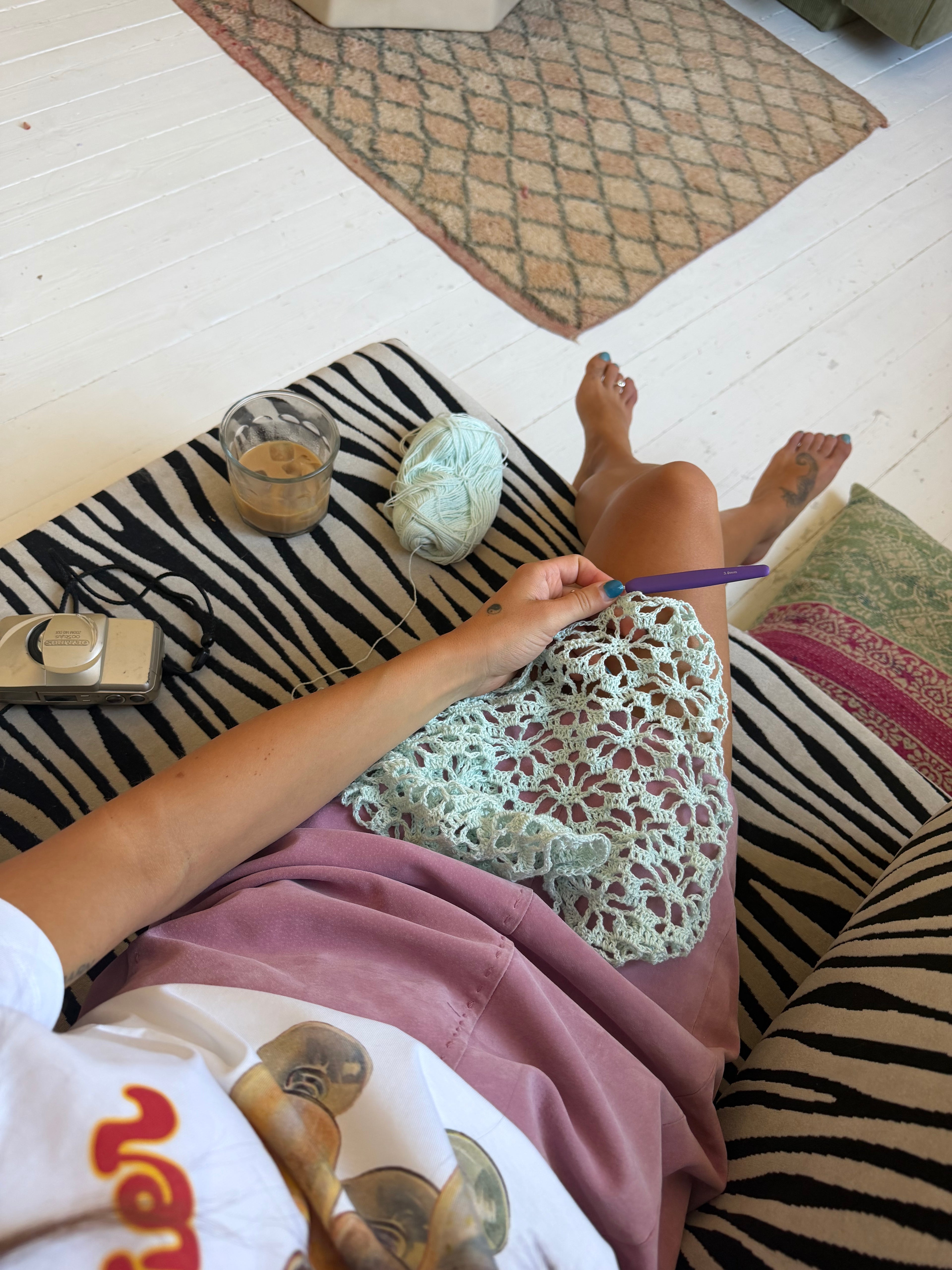 Flora Capris